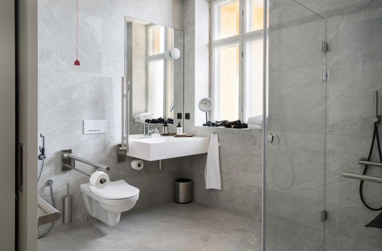 Runo Hotel Borgå Exteriör bild Bathroom